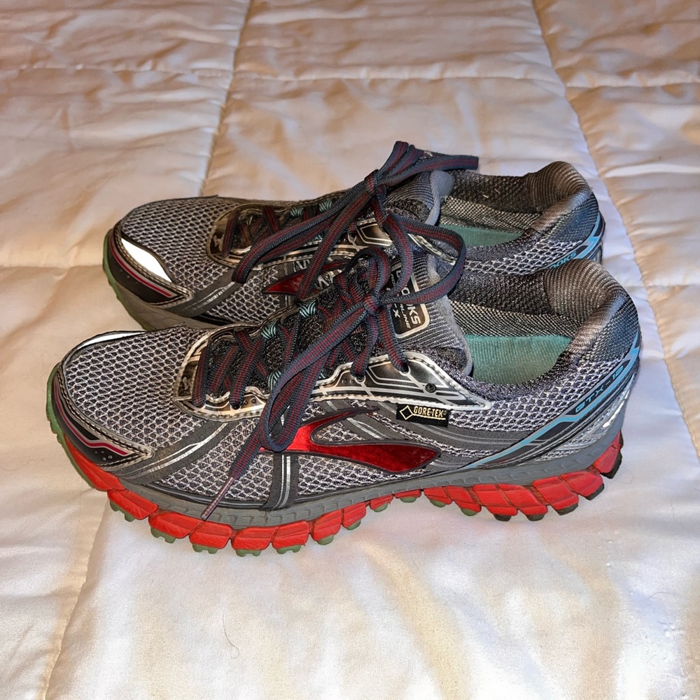 WOMENS Brooks Adrenaline GTX 7.5
